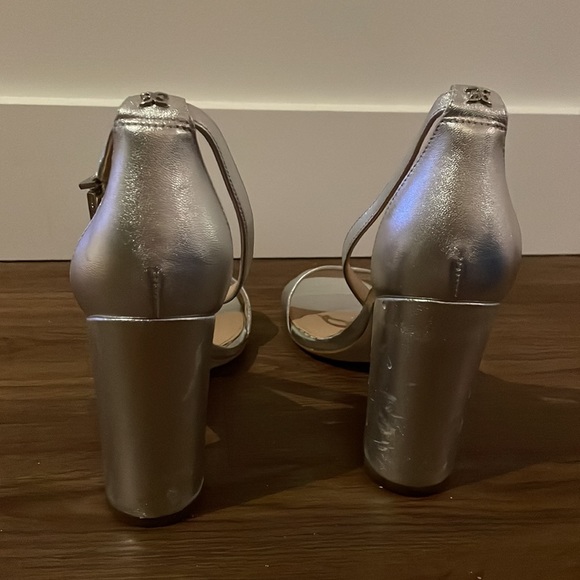 Silver stacked heel strappy Sandler heel. Great condition - Picture 3 of 6